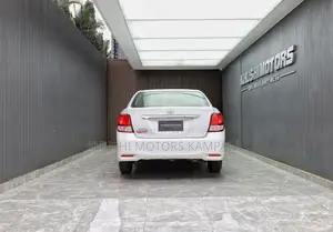 Toyota Axio 1.5 X 2WD 2013 White