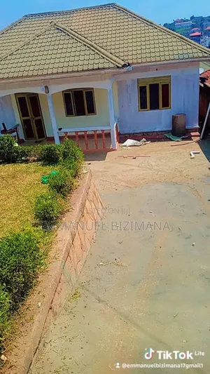 Furnished 3bdrm Bungalow in Jomayi Estate, Central Division for sale