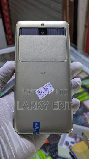 Kyocera Basio 3 KYV43 32 GB Rose Gold