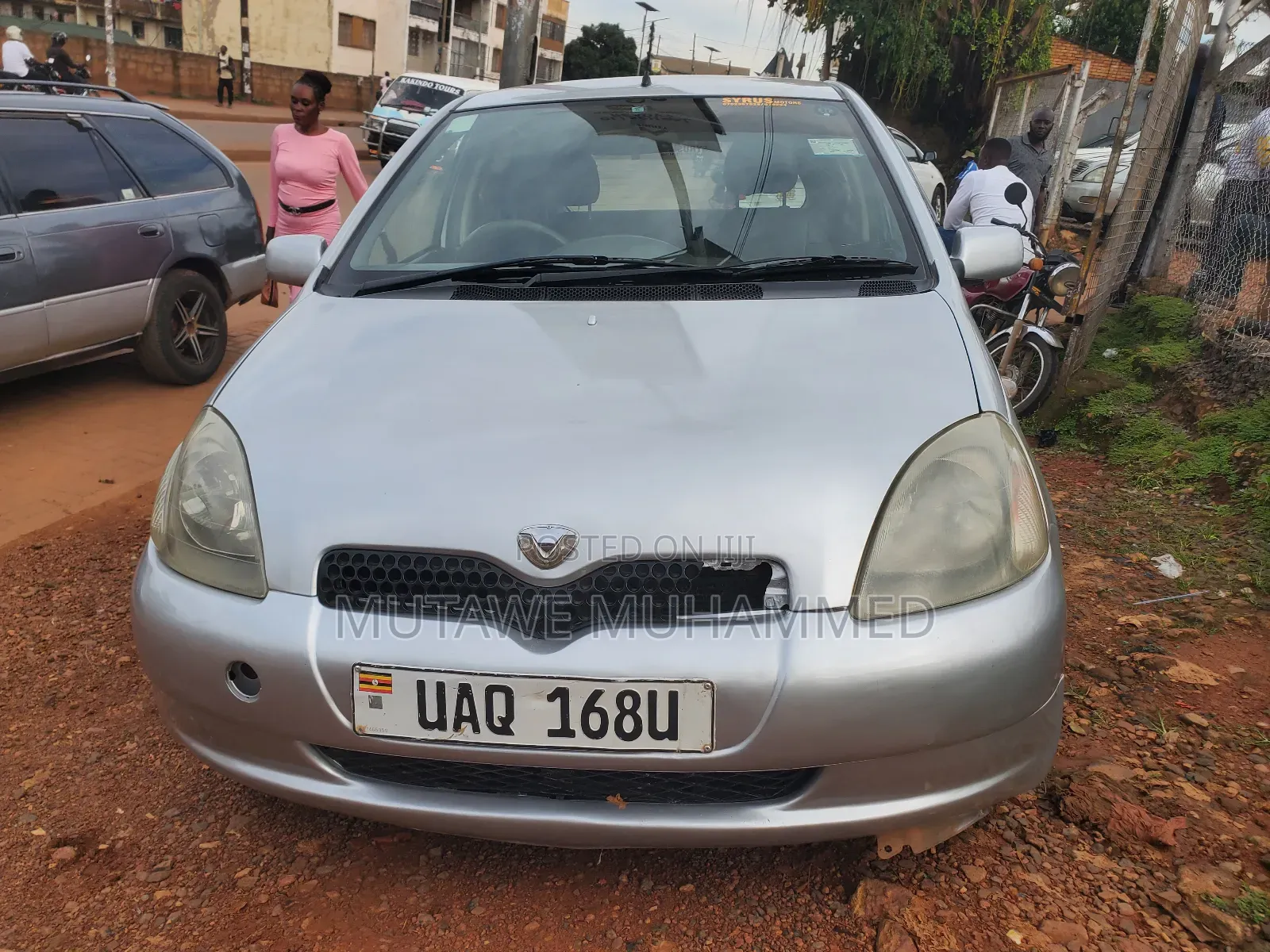 Toyota Vitz 2007 Silver