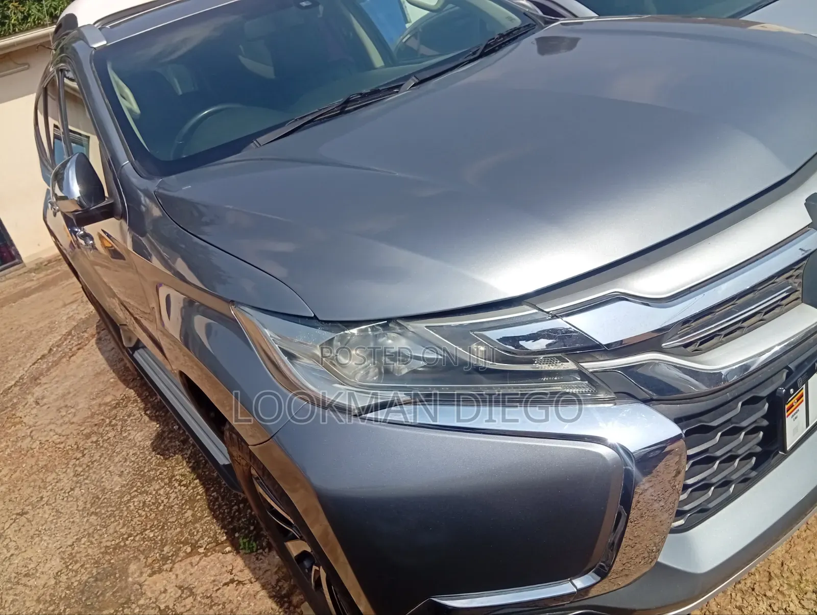 Mitsubishi Pajero Sport 2022 Silver