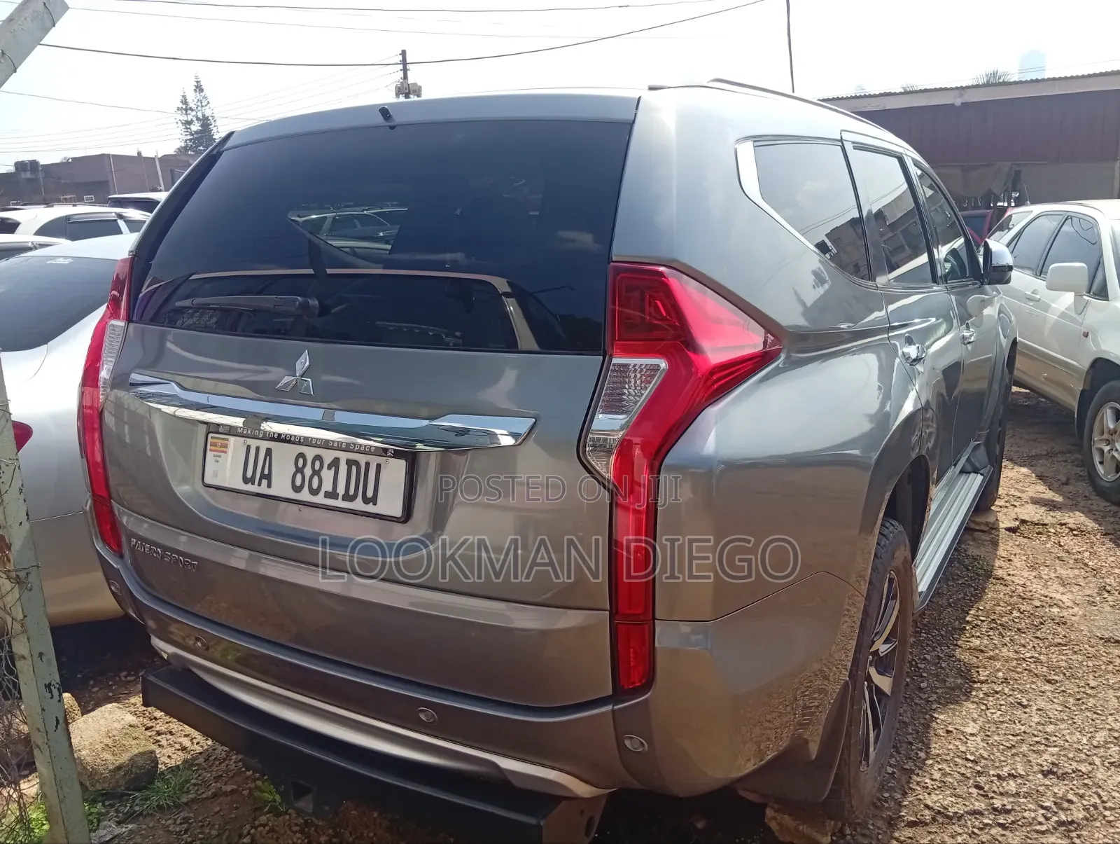Mitsubishi Pajero Sport 2022 Silver