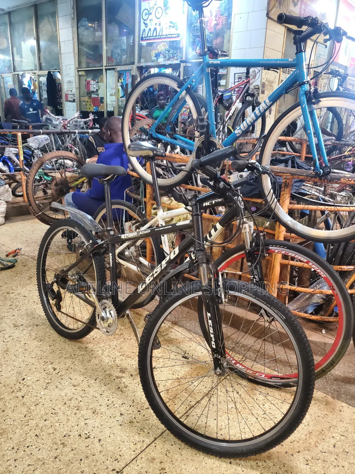 Lespo Attain Mountain Bike.