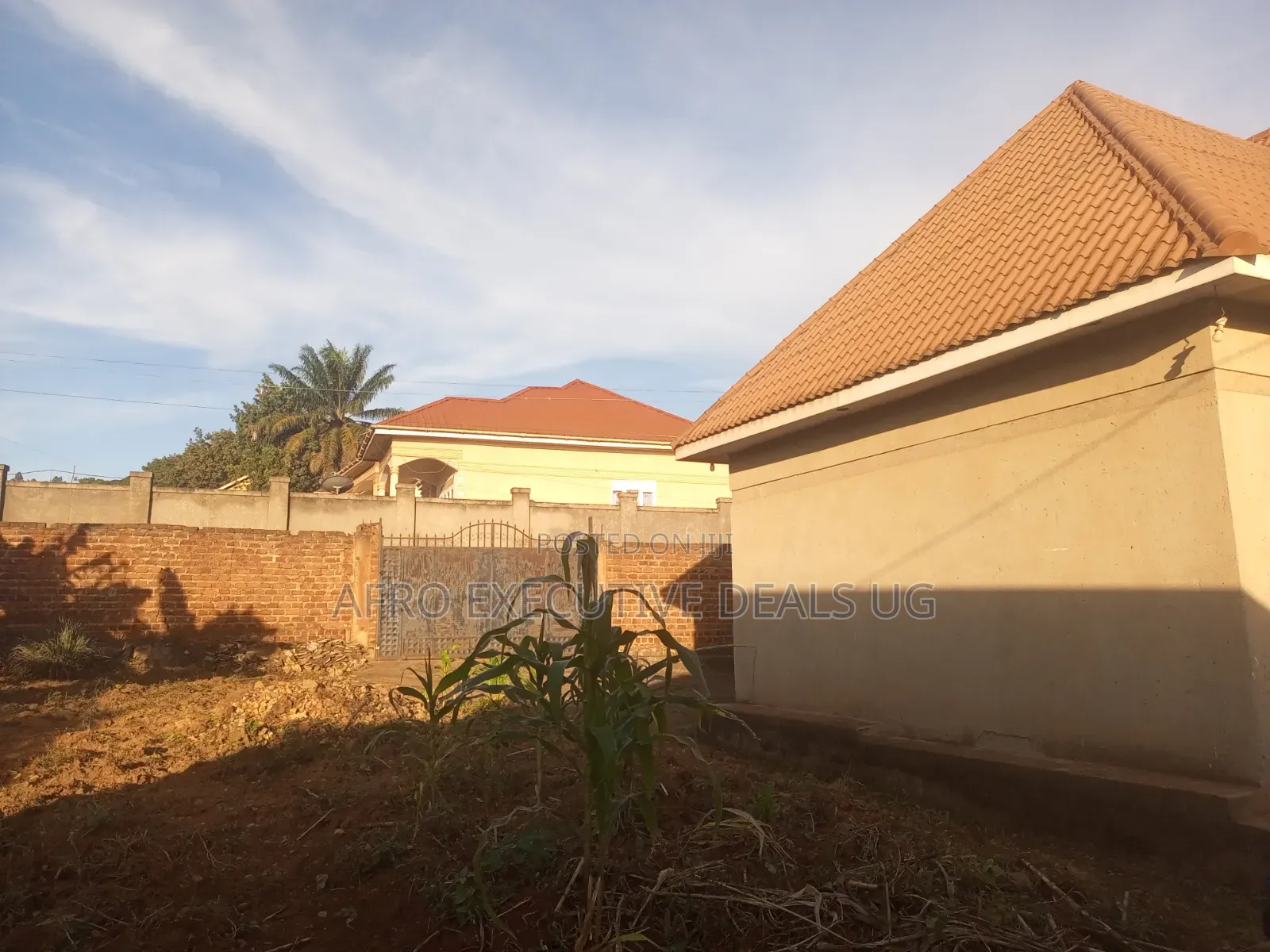 4bdrm House in Mutundwe Kilinyabigo, Rubaga for sale