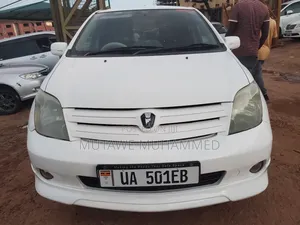 Toyota IST 2007 White