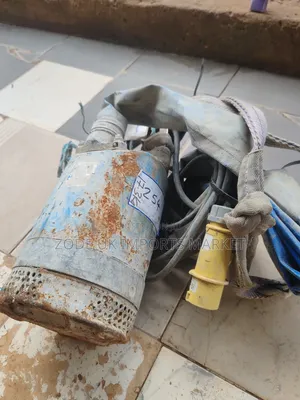 60m Uk Used Submersible Water Pump