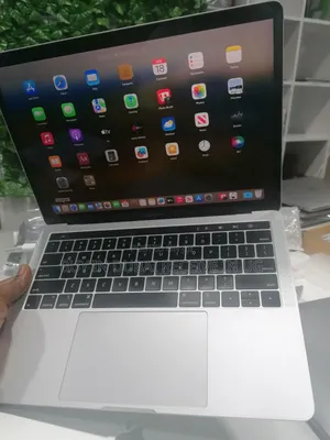 Laptop Apple MacBook 2018 8GB Intel Core i5 SSD 256GB