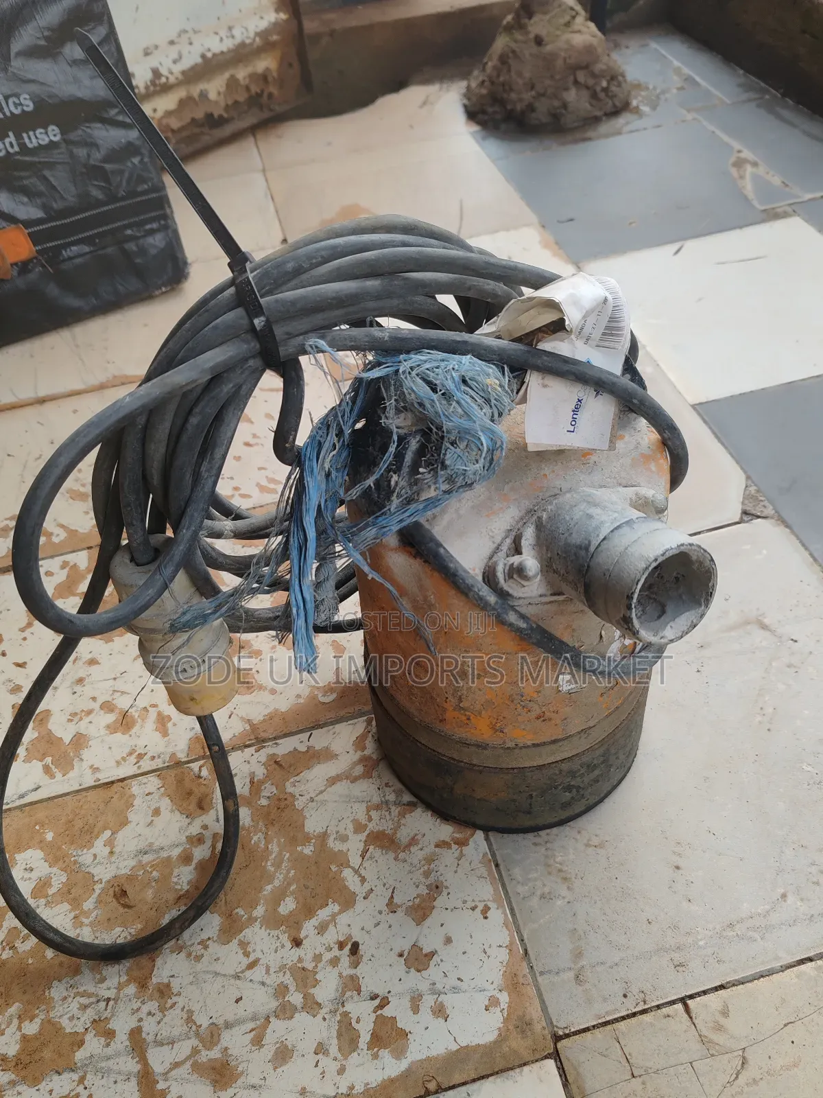 70m Uk Used 110v Submersible Water Pump