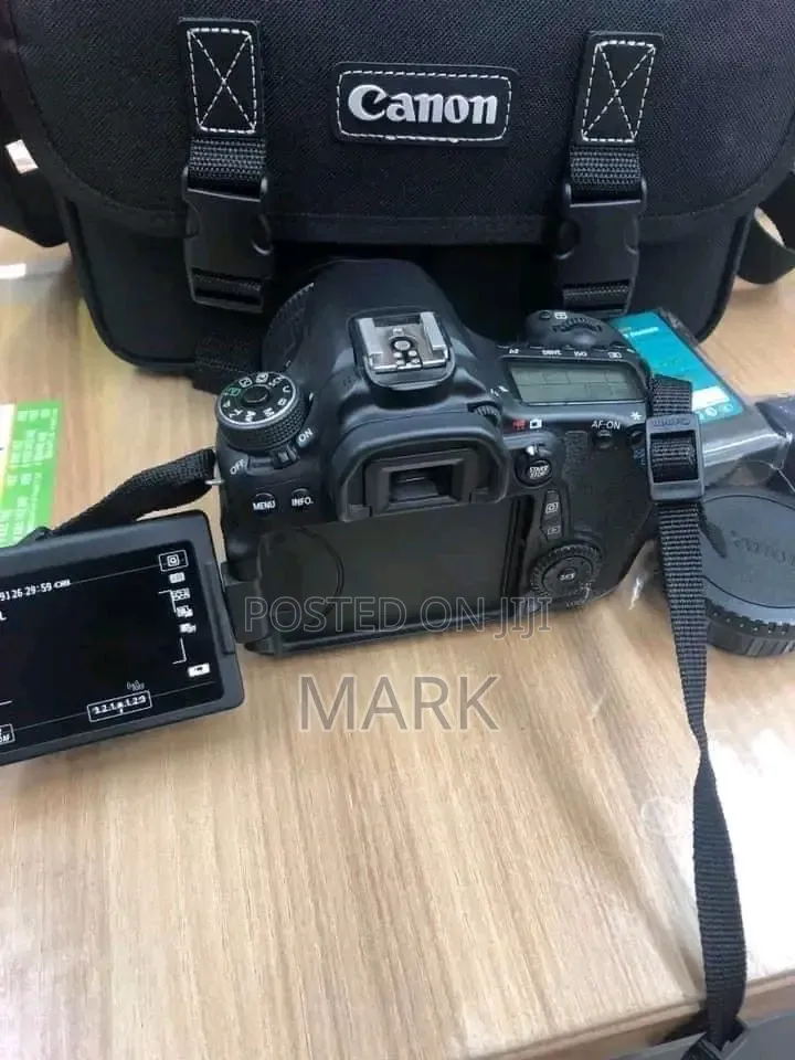 Canon Eos 70d Smart Photographer's Camera 