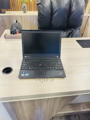 Laptop Lenovo ThinkPad X220 4GB Intel Core i7 HDD 500GB