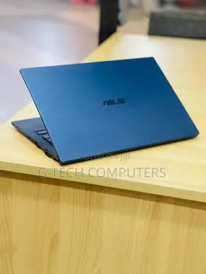 New Laptop Asus ExpertBook B9 B9400CBA 16GB Intel Core i7 SSD 512GB