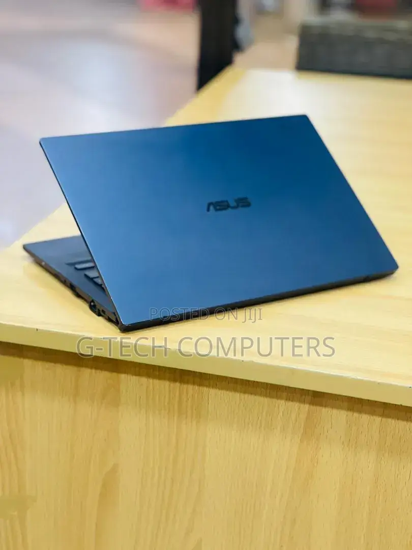 New Laptop Asus ExpertBook B9 B9400CBA 16GB Intel Core i7 SSD 512GB