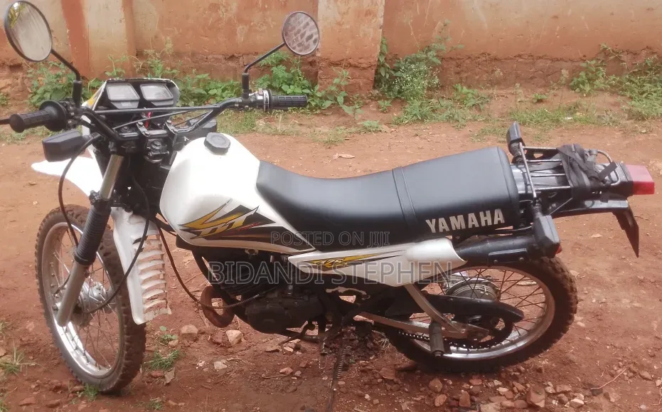 Yamaha DT125 2016 White