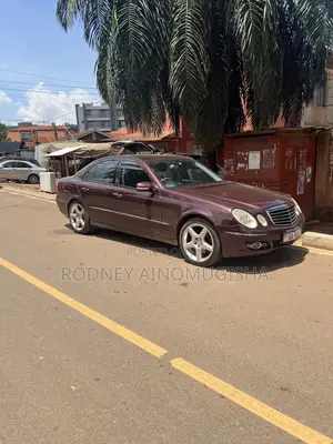 Mercedes-Benz E350 2008 Maroon