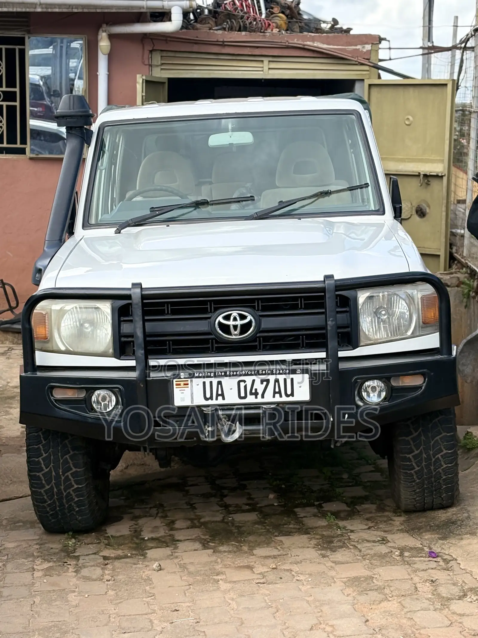 Toyota Land Cruiser 4.5 V8 DLX 2015 White