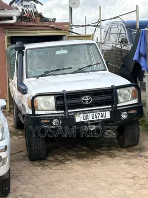Toyota Land Cruiser 4.5 V8 DLX 2015 White