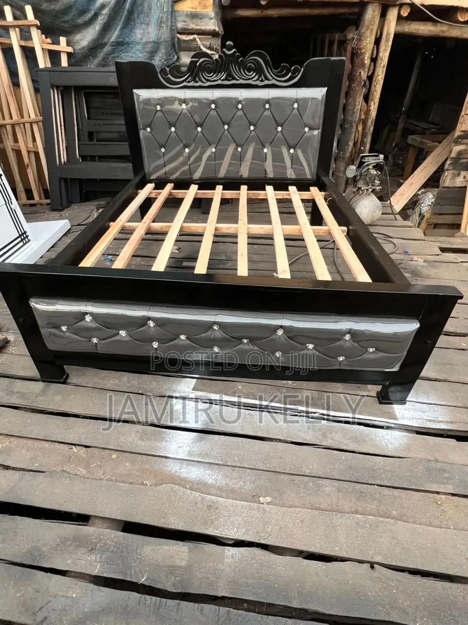 Stylish Black and Grey Buttoned Bed – Elegant Upholstery Frame