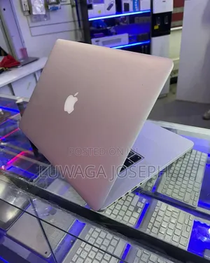 Laptop Apple MacBook Pro 2015 16GB Intel Core i7 SSD 512GB