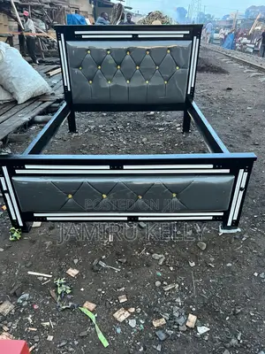 Slate Noir Bed Design