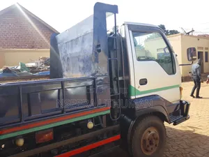 Isuzu Juston Foward Baby Face