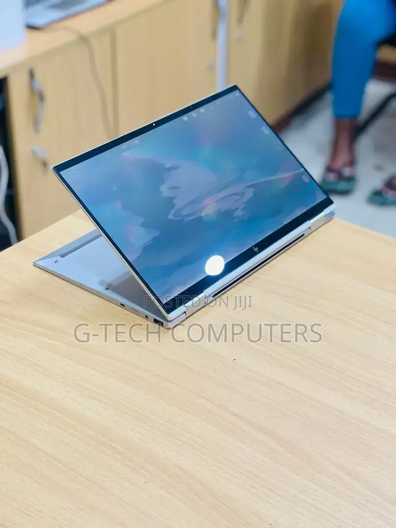 New Laptop HP EliteBook x360 1040 G7 16GB Intel Core i5 SSD 256GB