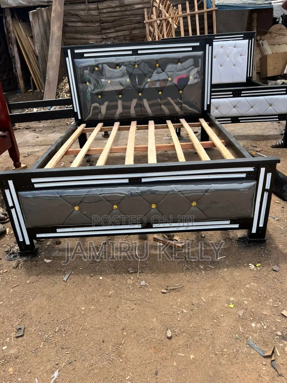Urban Shadow Black Grey Bed