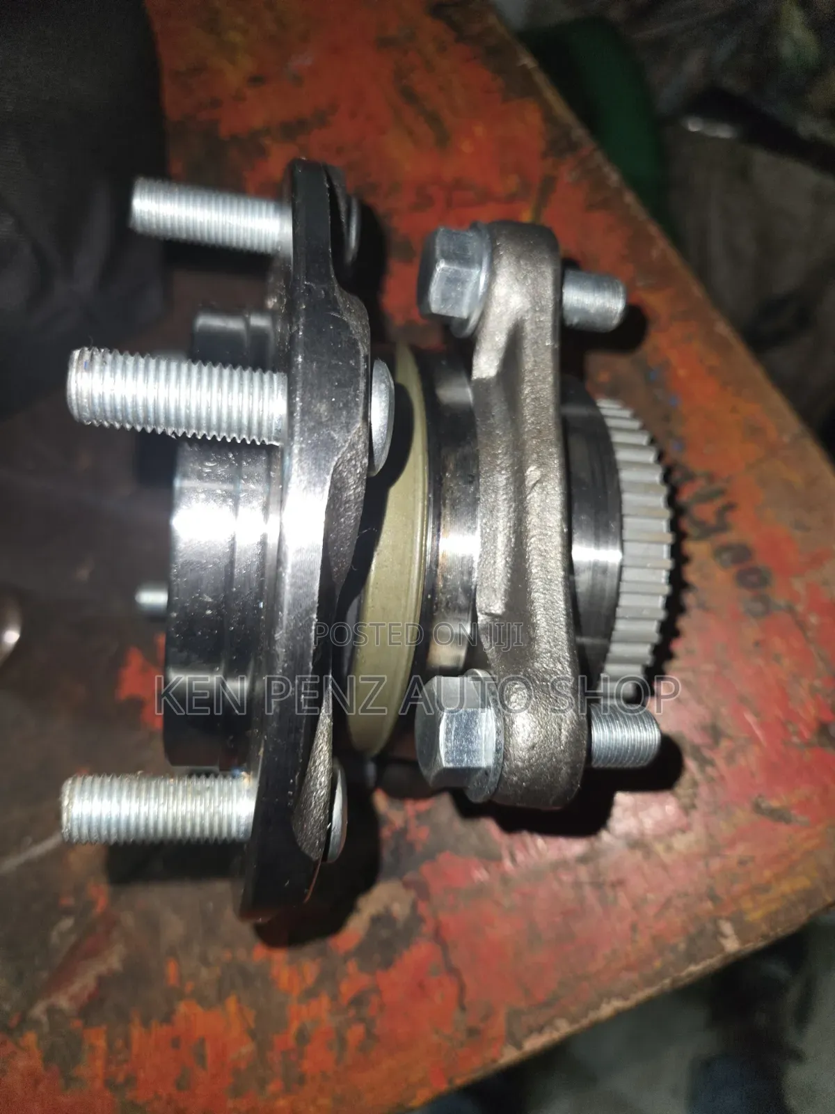 Hilux Vigo Wheel Hub