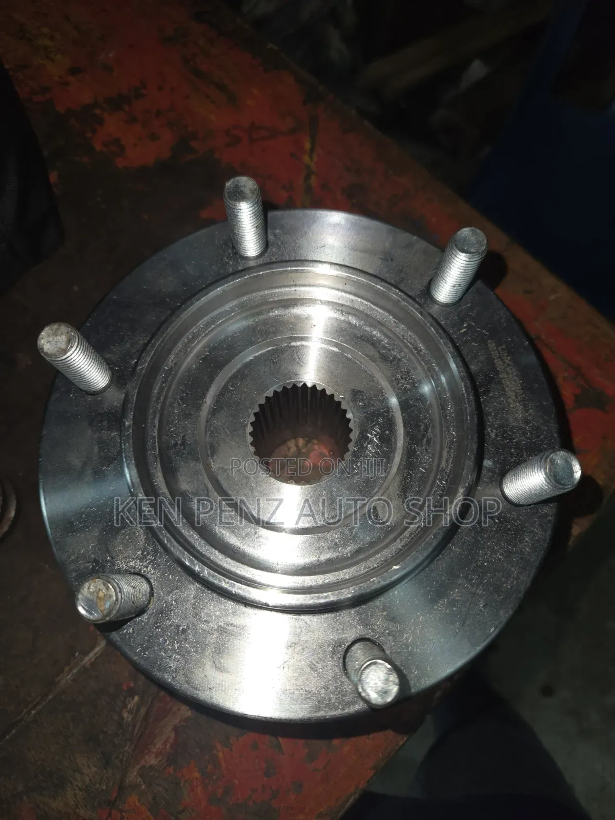Hilux Vigo Wheel Hub