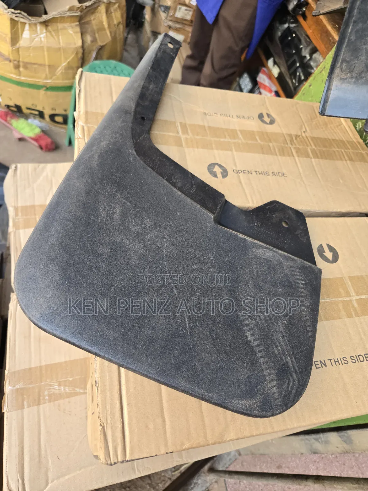 Mitsubishi L200 2016 Triton Mudflaps