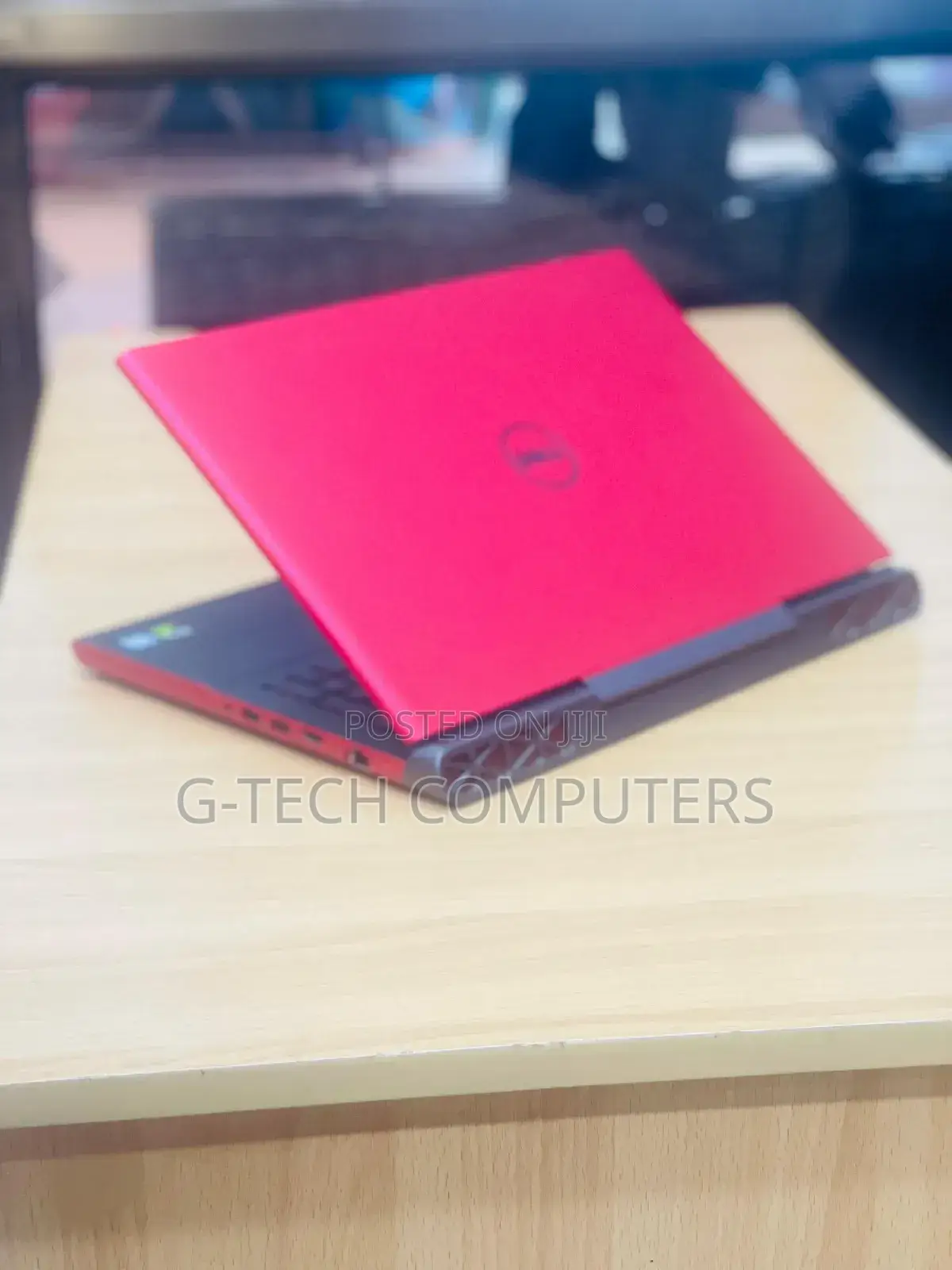 New Laptop Dell Inspiron 15 7000 8GB Intel Core i5 SSD 256GB