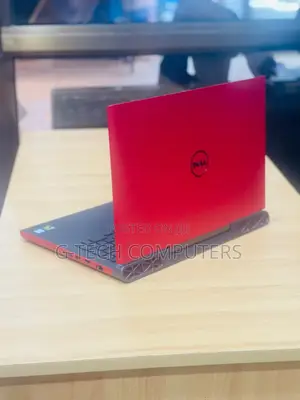 New Laptop Dell Inspiron 15 7000 8GB Intel Core i5 SSD 256GB