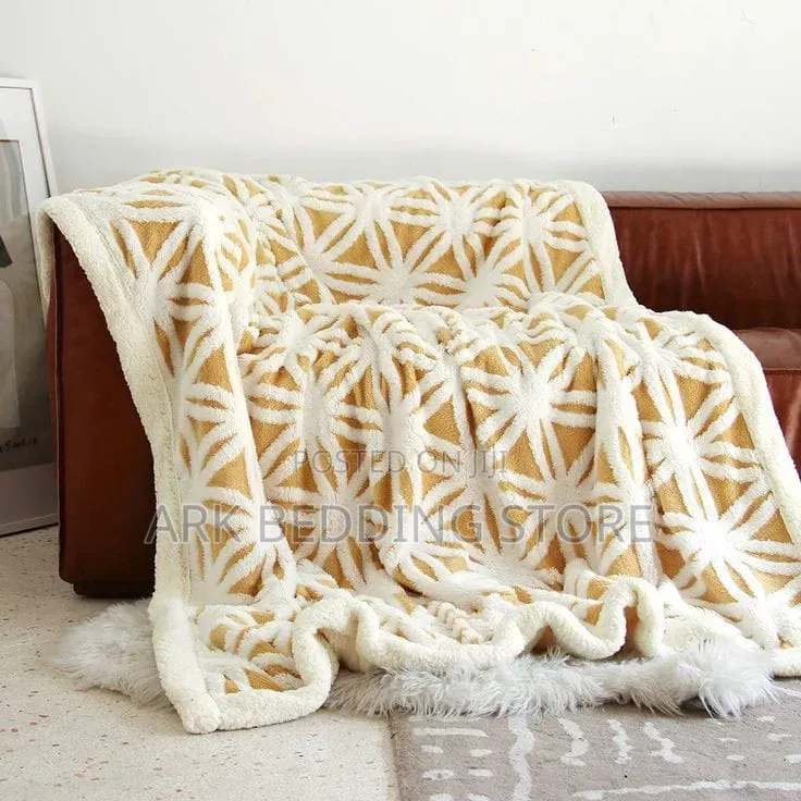 Heavy Cream Fleece Blankets