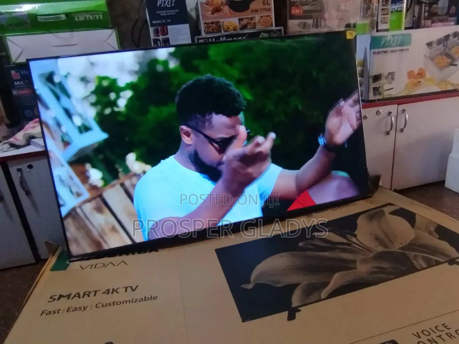 55 Toshiba Smart Uhd Digital Flat Screen Flameless