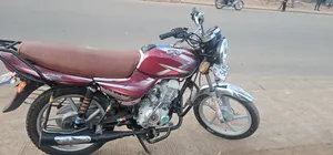 Bajaj CT 125X 2023 Red