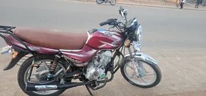 Bajaj CT 125X 2023 Red