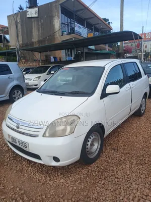 Toyota Raum 1.5 FWD 2003 White