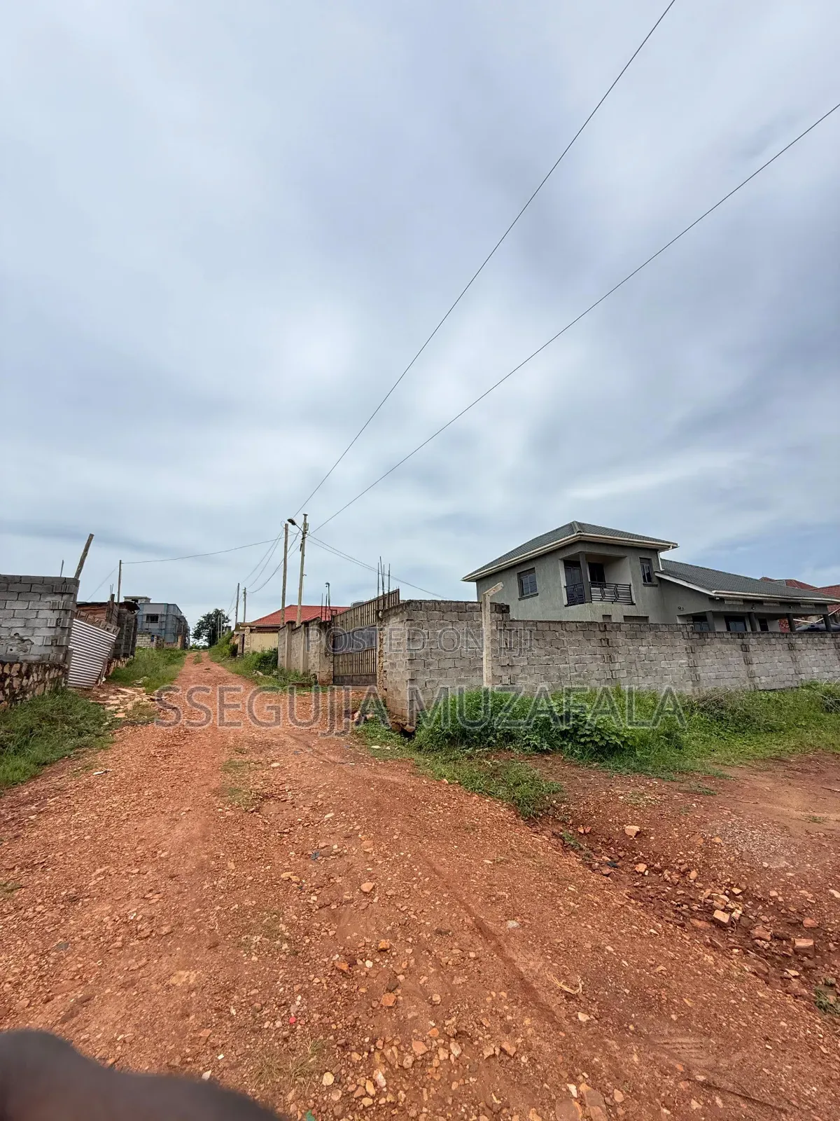 A Plot for Sale at Kira Nsasa 12dec at 70m Ugx