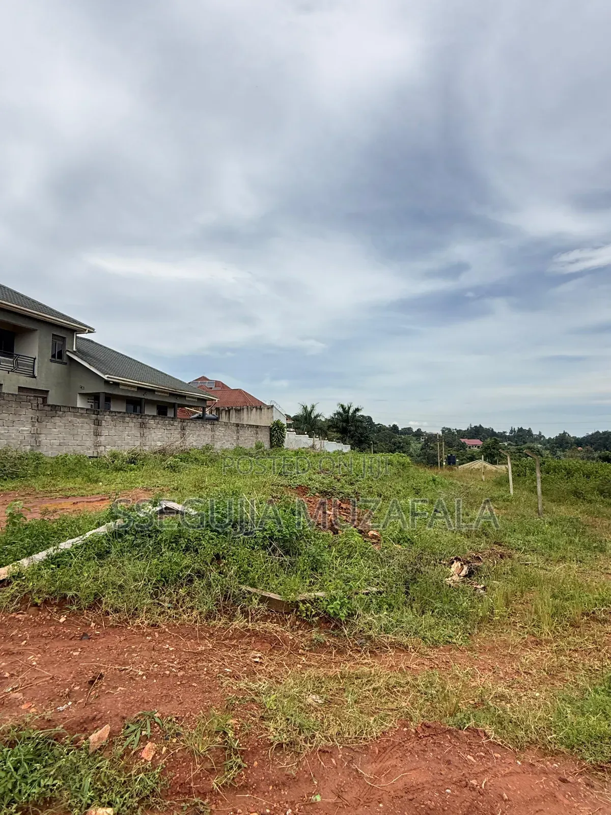 A Plot for Sale at Kira Nsasa 12dec at 70m Ugx