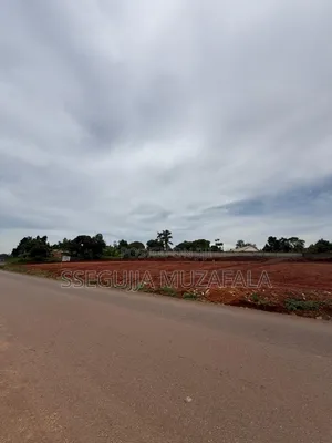Commercial 100 by 100 Ft Plot at Nakasajja Town Commercial Plot At