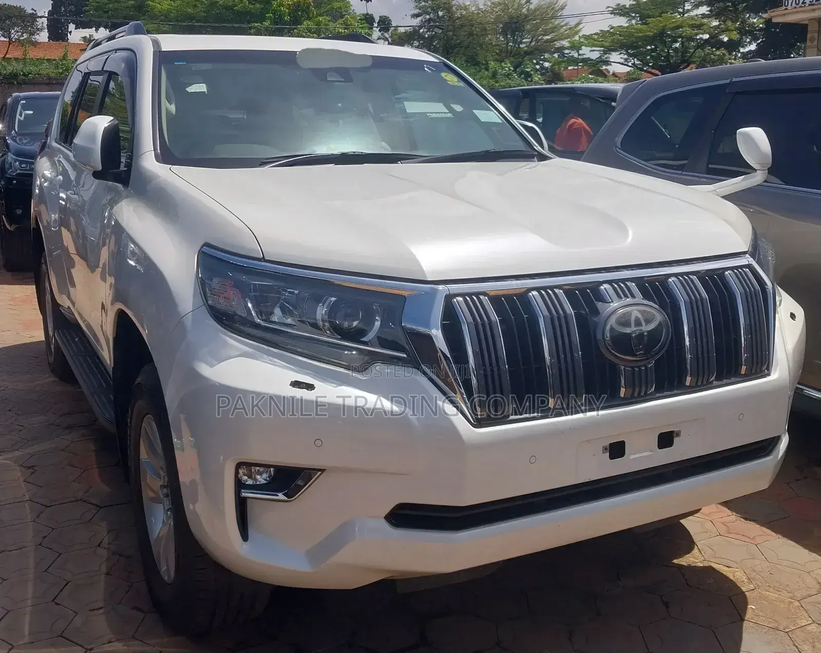 Toyota Land Cruiser Prado 2019 White