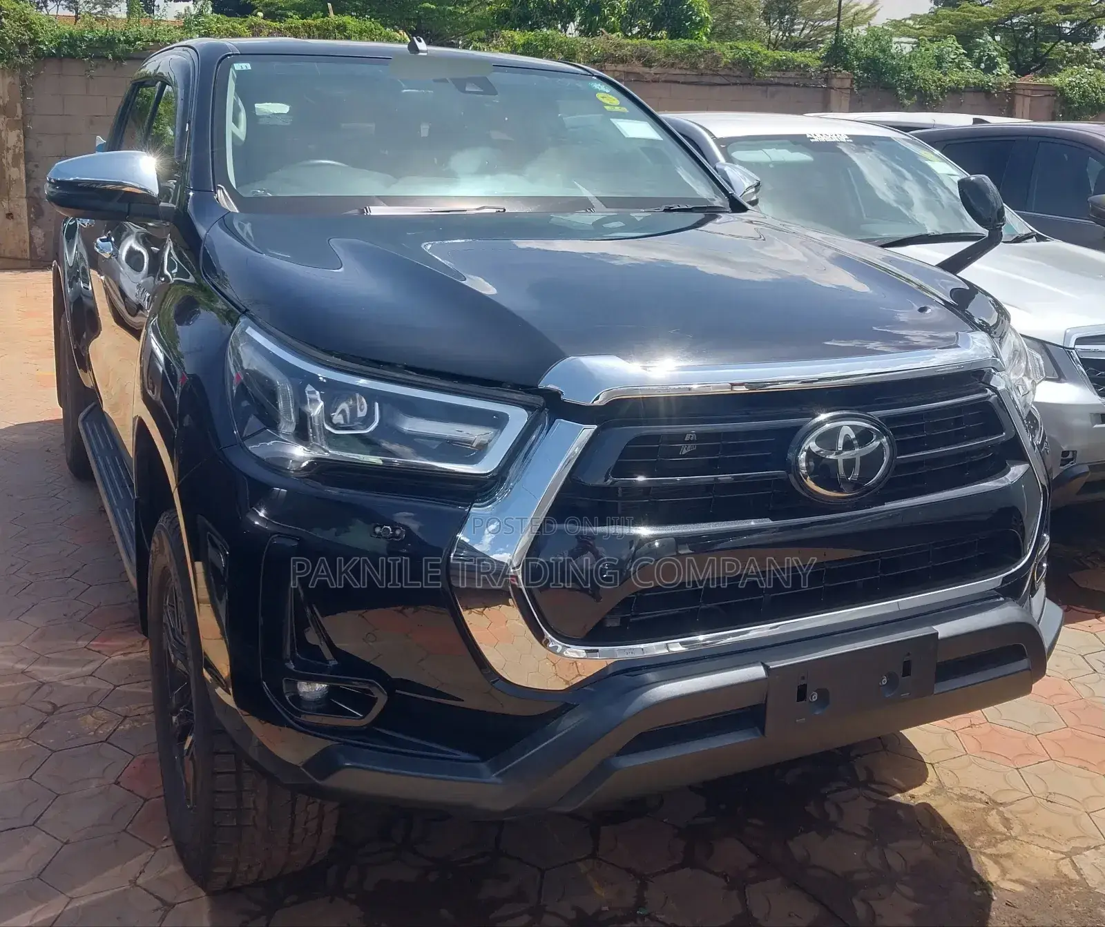 Toyota Hilux 2020 Black