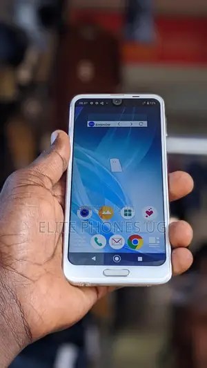 Sharp Aquos R2 64 GB White