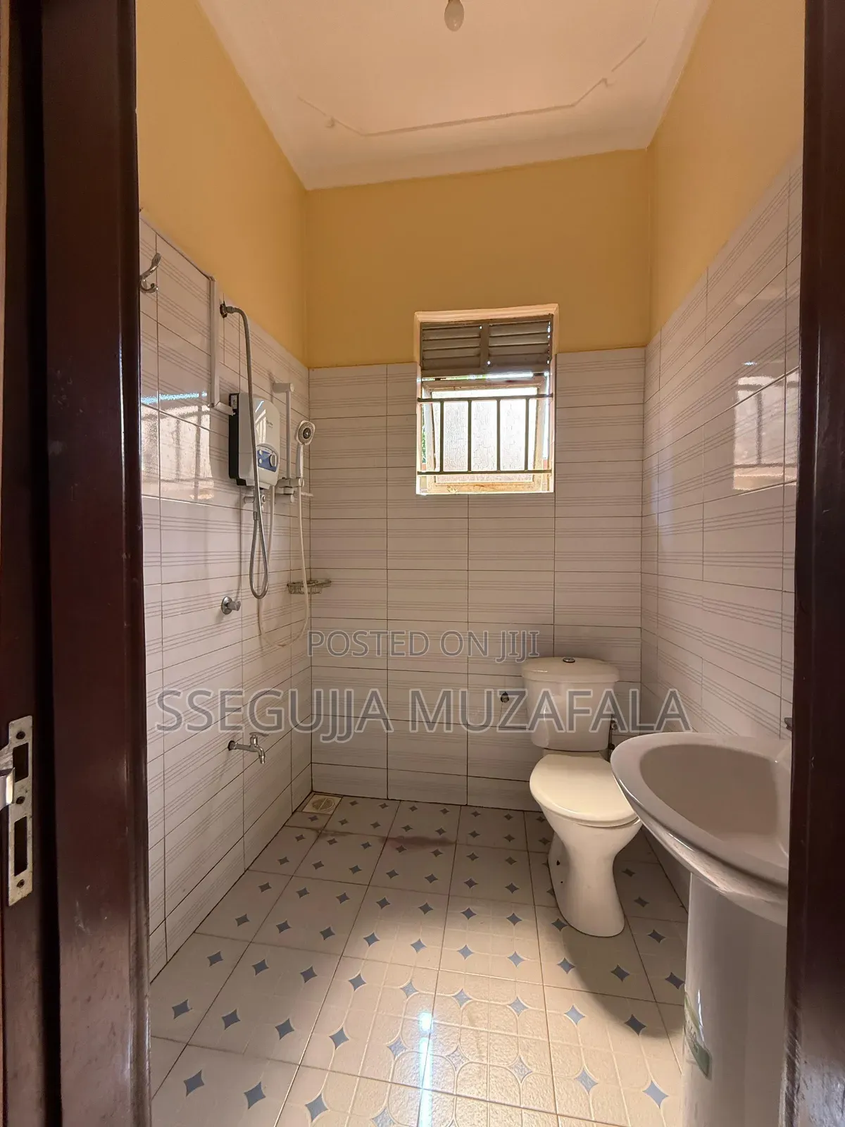 2bdrm Bungalow in Kira for rent
