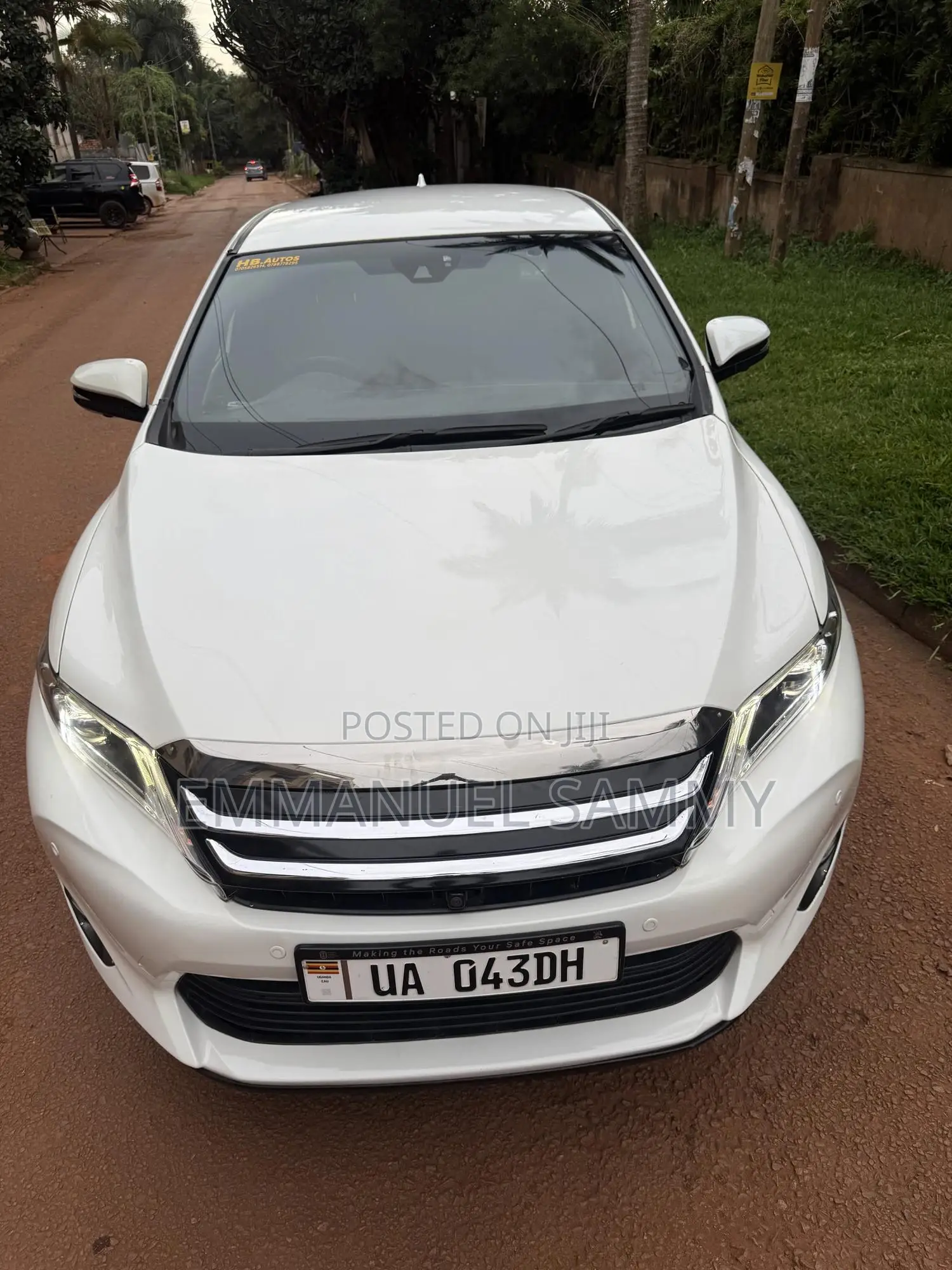 Toyota Harrier 2.0 2015 White