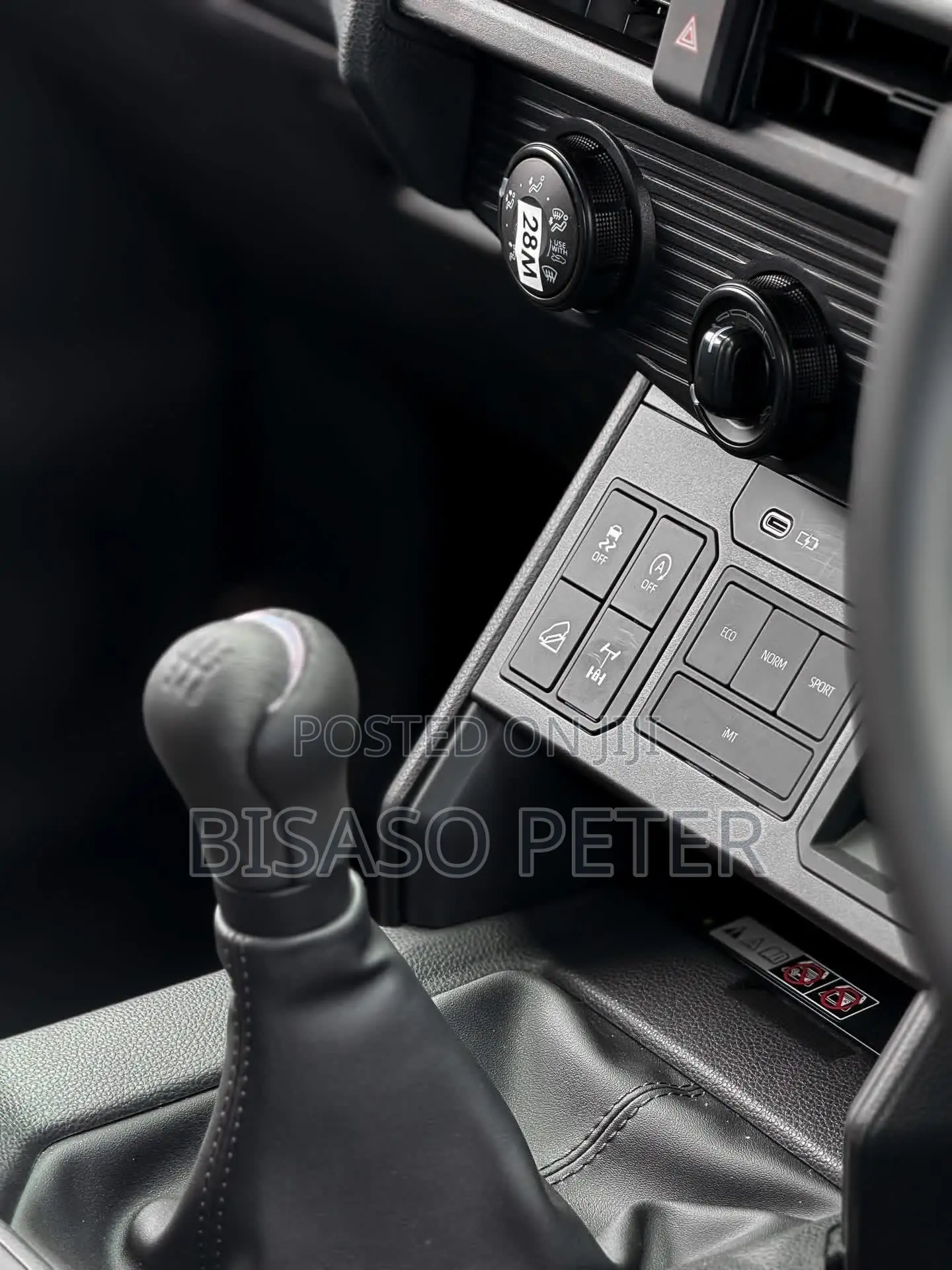 Toyota Hilux 2025 Gray