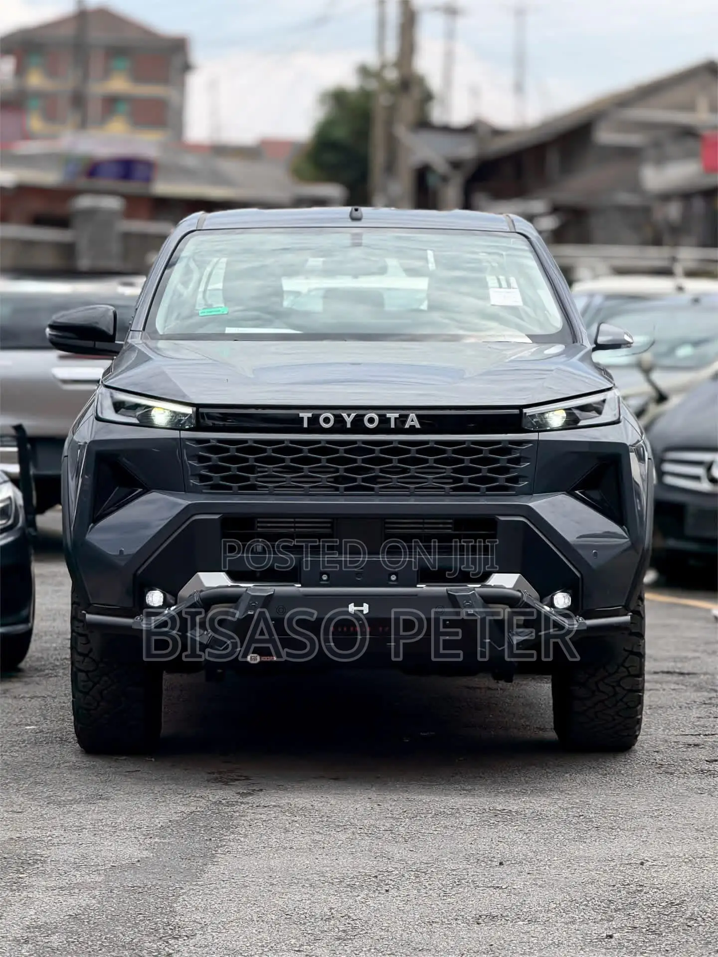 Toyota Hilux 2025 Gray