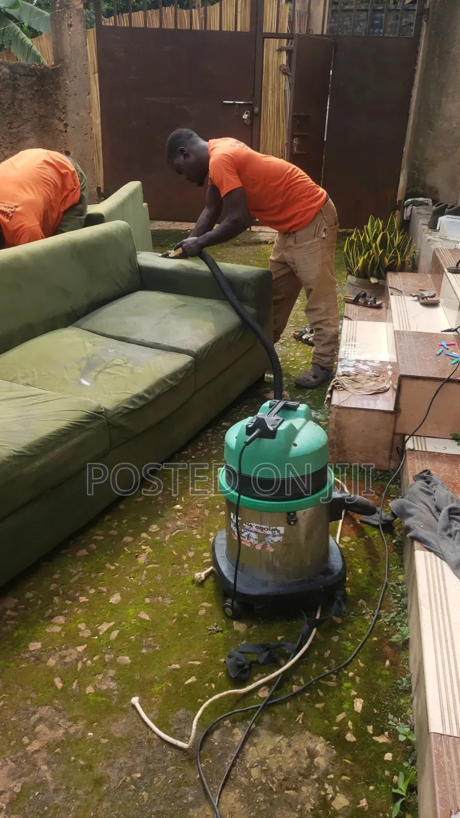 Sofa Set Cleaning Services