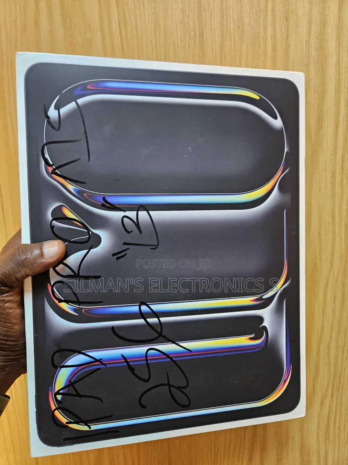 New Apple iPad Pro 13 (2025) 256 GB Black