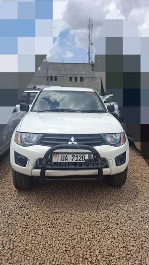 Mitsubishi L200 Double Cab 2.5 136hp 4WD 2006 White