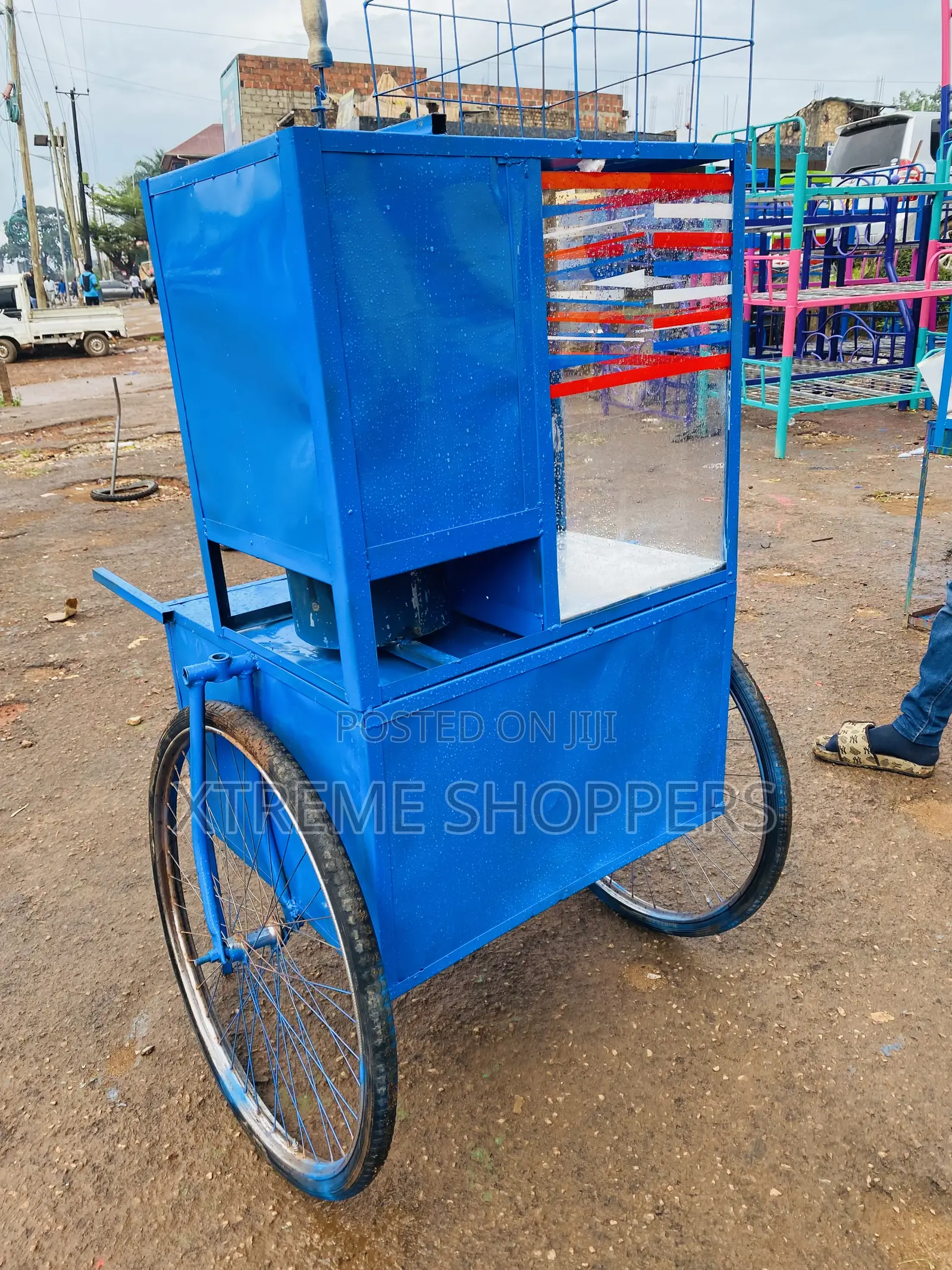 Astro -Charcoal Popcorn Machine /Walking Mover